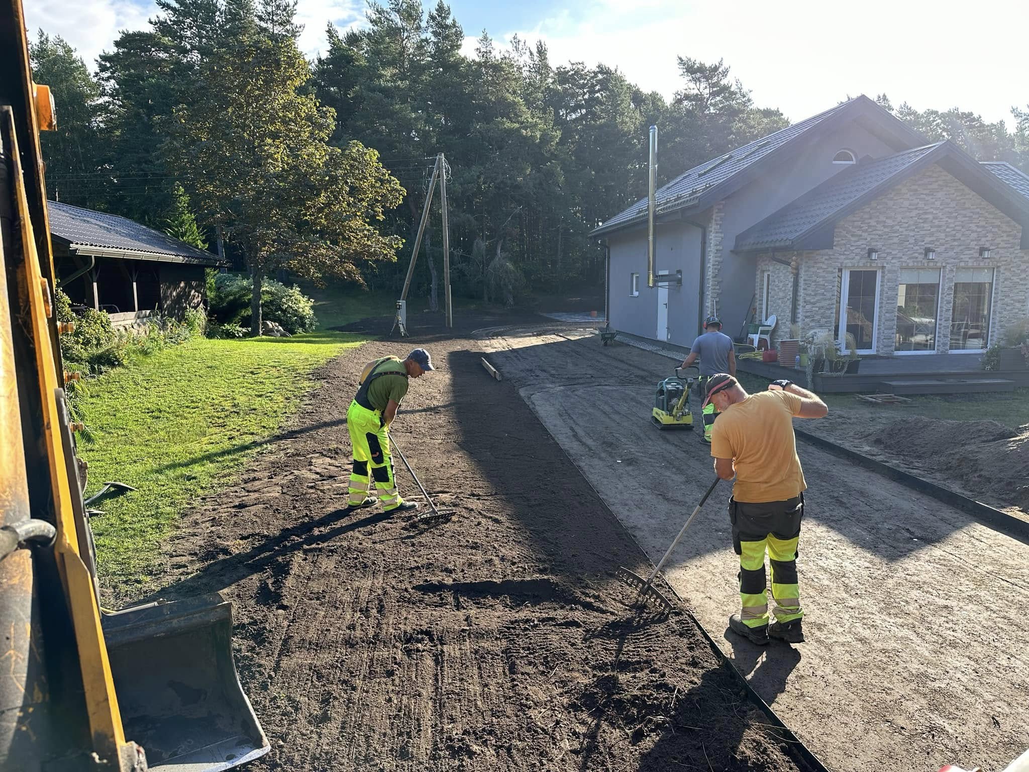 Labiekārtošanas darbi
